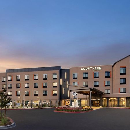 فندق Courtyard By Marriott Petaluma Sonoma County المظهر الخارجي الصورة